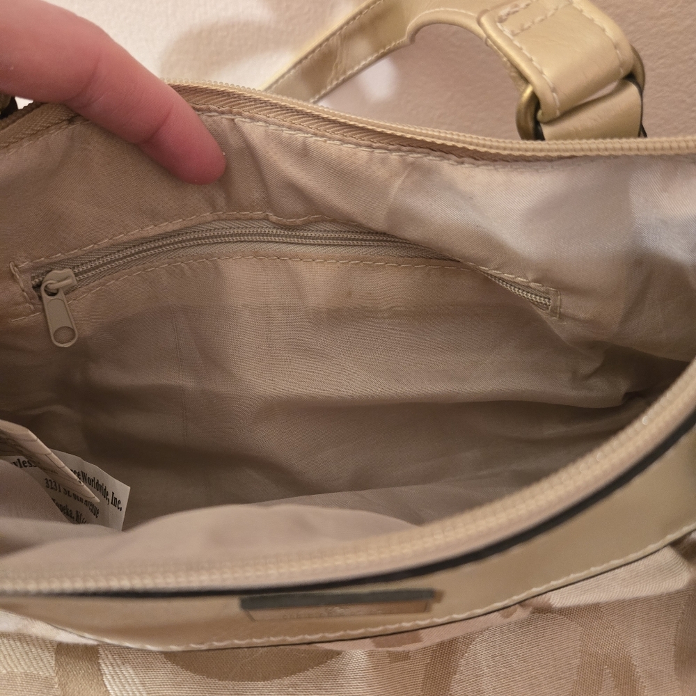 Minicci Vintage Y2K Cream and Gold Shoulder Bag - Picture 8 of 14